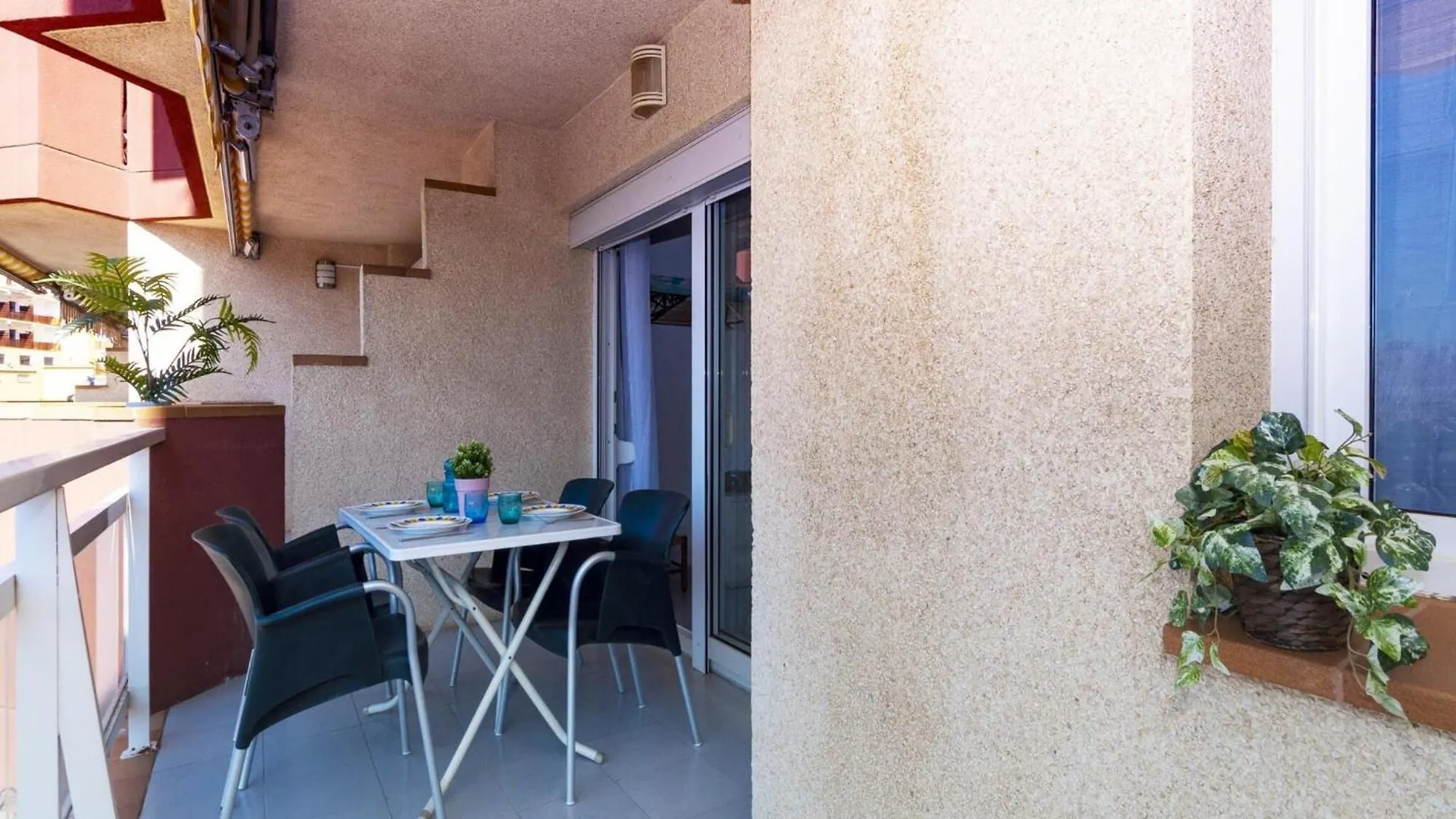 Apartment In Roses With Terrace